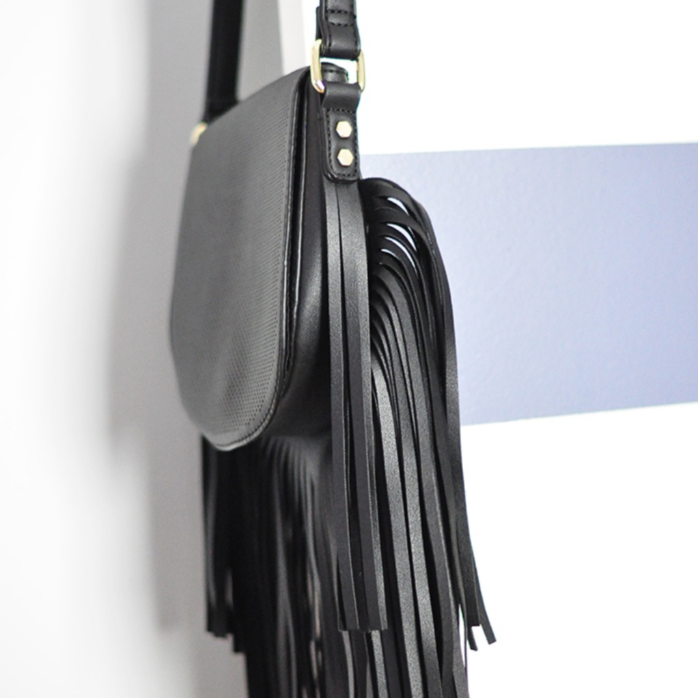 FRINGE SADDLE bag black VEGAN LEATHER shoulder purse BOHO flap bohemian western - Picture 5 of 11